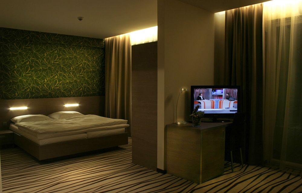 Hotel Ponteo - Activity Park Bratislava Esterno foto