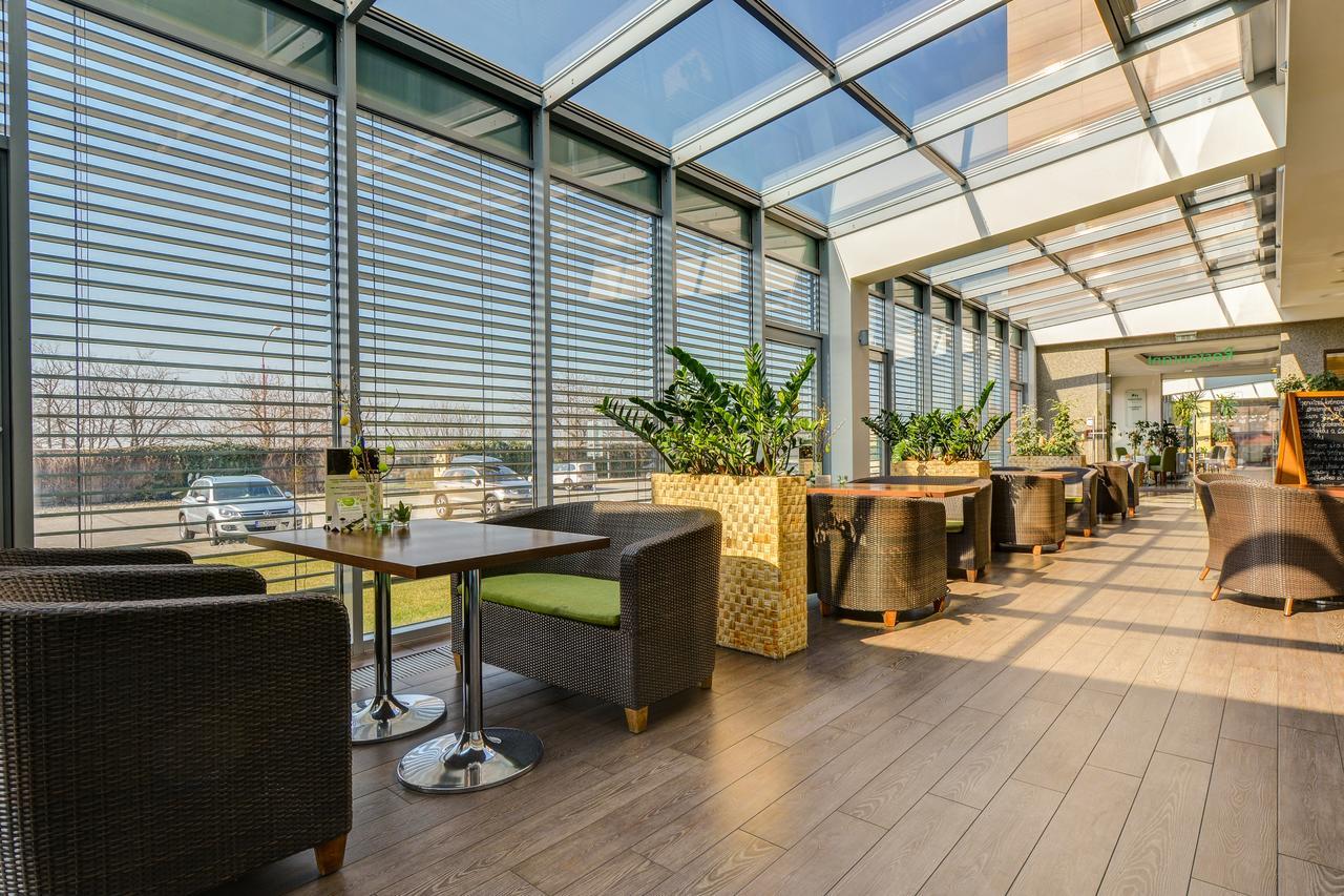 Hotel Ponteo - Activity Park Bratislava Esterno foto